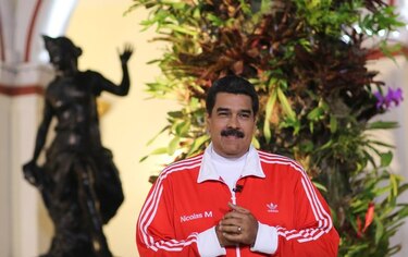 Maduro ordena revisar relaciones con EU tras revelaciones de Snowden