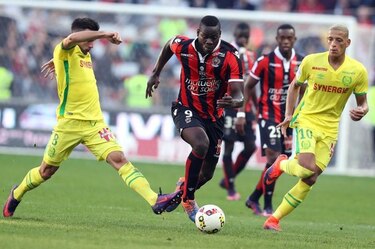 Balotelli demuestra su valía y Niza golea 4-1 a Nantes