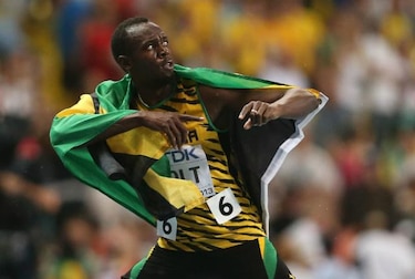 Bolt llegó a Buenos Aires para correr contra un metrobús