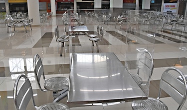 Empresarios esperan reactivación de consumo y más reaperturas 