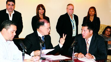 En estado de alerta por reformas