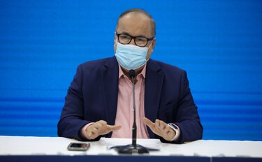 Virus golpea al  personal de salud y  seguridad