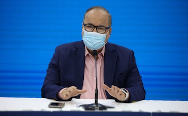 Virus golpea al personal de salud y seguridad