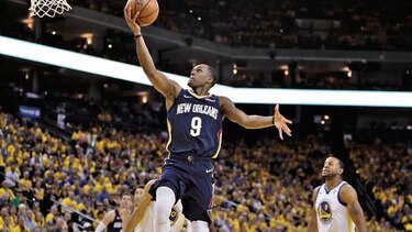 Pelicans se arman para la temporada