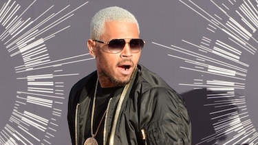 Chris Brown tiene permiso para abandonar Filipinas tras dos días de retención