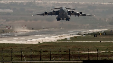 Estados Unidos suspende ataques contra el Estado Islámico por cierre de espacio aéreo en Turquía