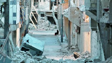 Bombardean hospitales