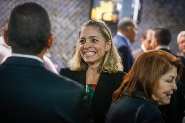 En medio de una confusa jornada, la Comisión de Credenciales se declara en sesión permanente para ratificar a los funcionarios designados por el Ejecutivo