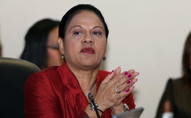 Contralora exceptúa del control previo al Meduca