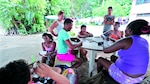 Cubanos, a merced del Gobierno
