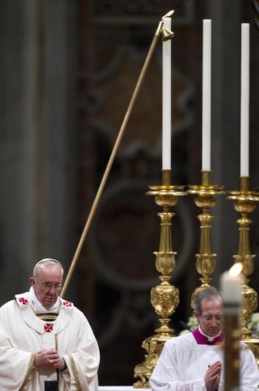 'No nos resignemos' ni 'perdamos la confianza', dice el papa Francisco