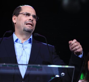 Arias dice que no es el momento para pensar en vicepresidentes