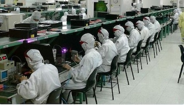 China: Foxconn admite que hizo trabajar horas extras a estudiantes en sus fábricas