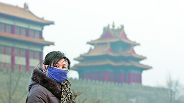 Li Keqiang promete recuperar ‘cielo azul’