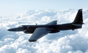 China dice que avión espía estadounidense entró a una zona prohibida 