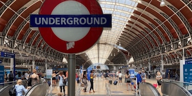 Trabajadores del metro de Londres van a huelga por mejores salarios