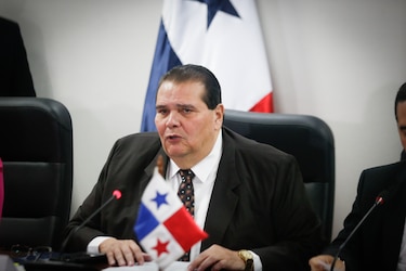 Partidos tradicionales sellan pacto; eligen a Sergio Gálvez en la Comisión de Presupuesto