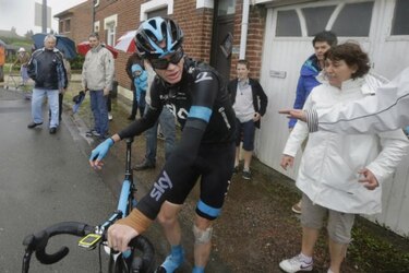 Froome se retira del Tour de Francia tras caída
