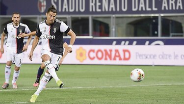 Cristiano Ronaldo volvió al gol y la Juve ganó por 2-0 en el regreso de la Serie A