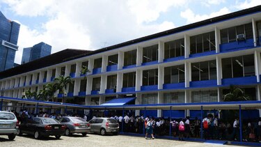 Colegio Remón Cantera, cerrado para evitar casos de influenza