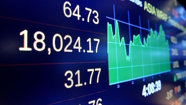 Dow Jones bate nuevo récord en Wall Street previo a la Navidad
