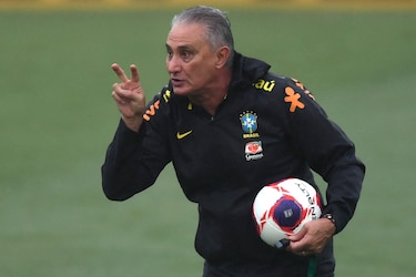 Brasil rompe récord de puntos en el premundial sudamericano con goleada 4-0 a Bolivia
