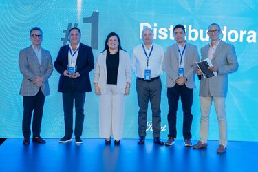 Distribuidora David inicia el 2025 consolidando su liderazgo en la región con importantes reconocimientos de Ford Motor Company