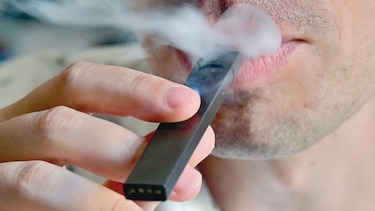 Regularán cigarrillos electrónicos