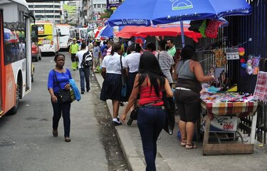 Alcaldía capitalina modifica norma sobre uso de aceras