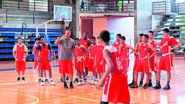 Revelan quinteto para regional