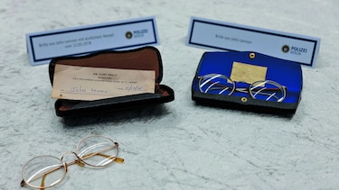 Recuperan objetos de John Lennon