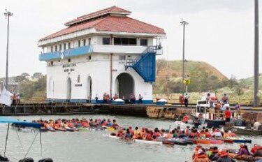 Regata en honor al Canal