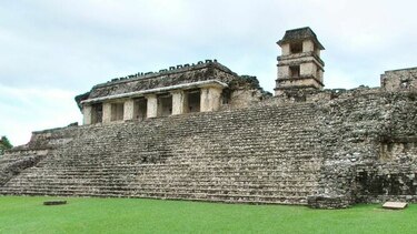 Google y el Museo Británico reconstruyen escalera maya