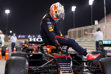 Verstappen logra la primera ‘pole’ de la temporada de F1