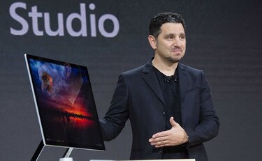 Microsoft devela nueva PC que compite con la iMac y anuncia era 3D