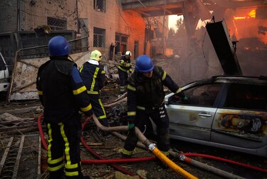 Ataques ucranianos obligan a Moscú a replegar aviones hasta el Extremo Oriente, según Kiev