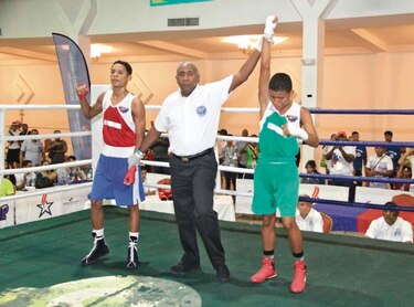 Darién se llevó los Guantes de Oro