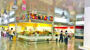 Mercado davideño aún espera al público