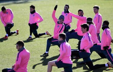 Última fecha de grupos en la Champions; ocho  pases disponibles
