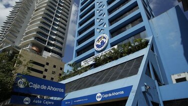 Tercerización de cobros sigue vigente en la ley