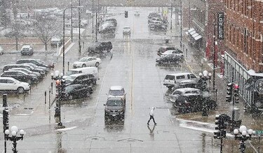 Centro de EU registra la primera tormenta invernal
