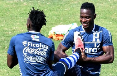 Honduras hará juego 'cauteloso y agresivo' contra Costa Rica, afirma Pinto
