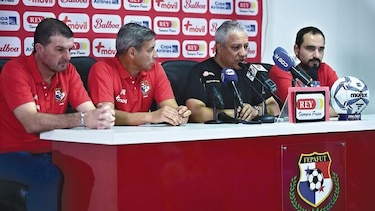 Américo Gallego comenzó su faena con la selección