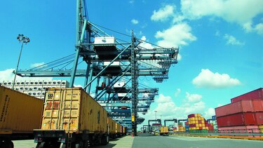 De La Lastra pide más jóvenes para el sector