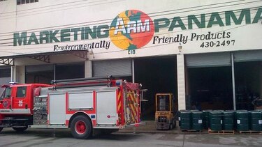 Controlan fuego en bodega de la ZLC