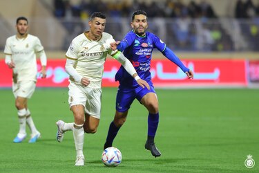 Cristiano Ronaldo marca su primer gol oficial en el fútbol saudí y da un punto al Al Nassr