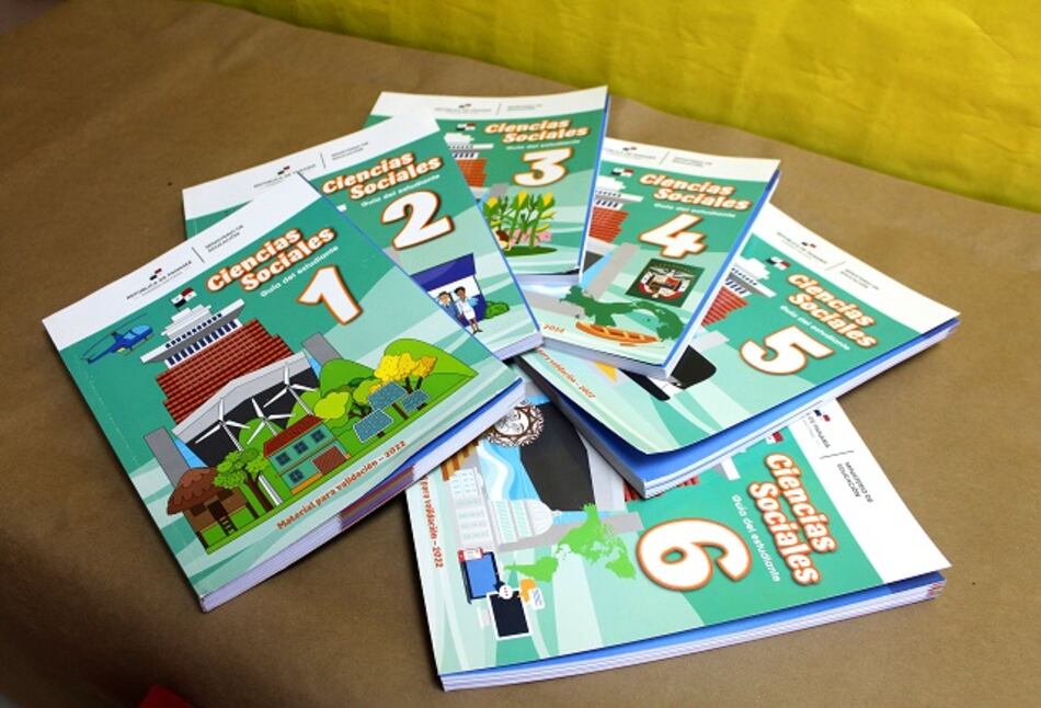 Libros aún no llegan a los estudiantes; proceso de validación está sin culminar