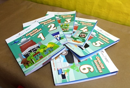 Libros aún no llegan a los estudiantes; proceso de validación está sin culminar