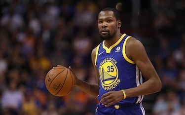 Los 'playoffs' de la NBA arrancan con Warriors-Spurs como plato fuerte