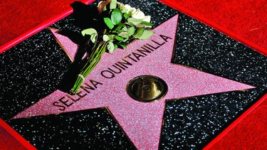 Develan estrella de Selena en Hollywood